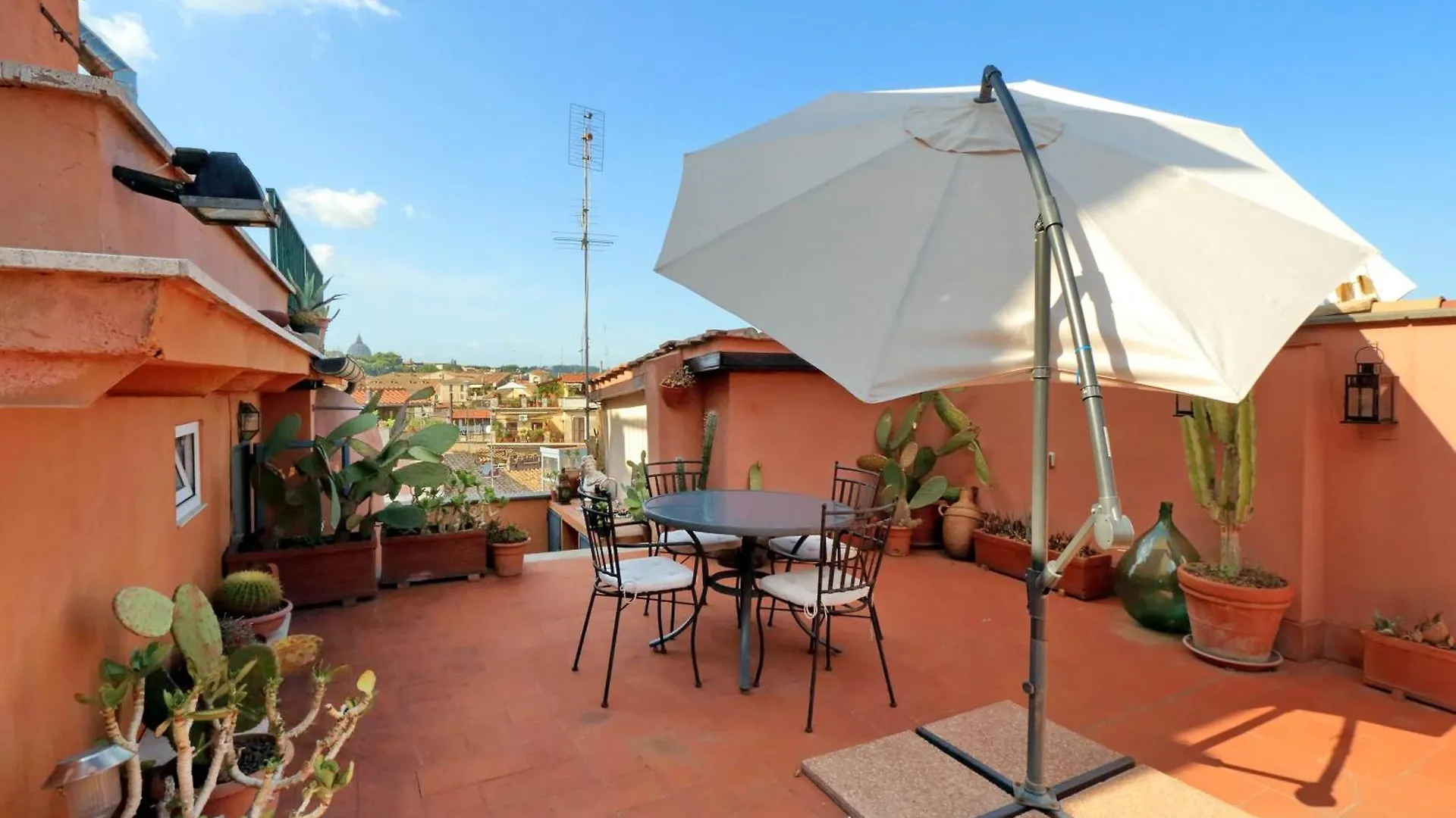 Апартаменты Vicolo Del Cinque Penthouse | Romeloft  Рим