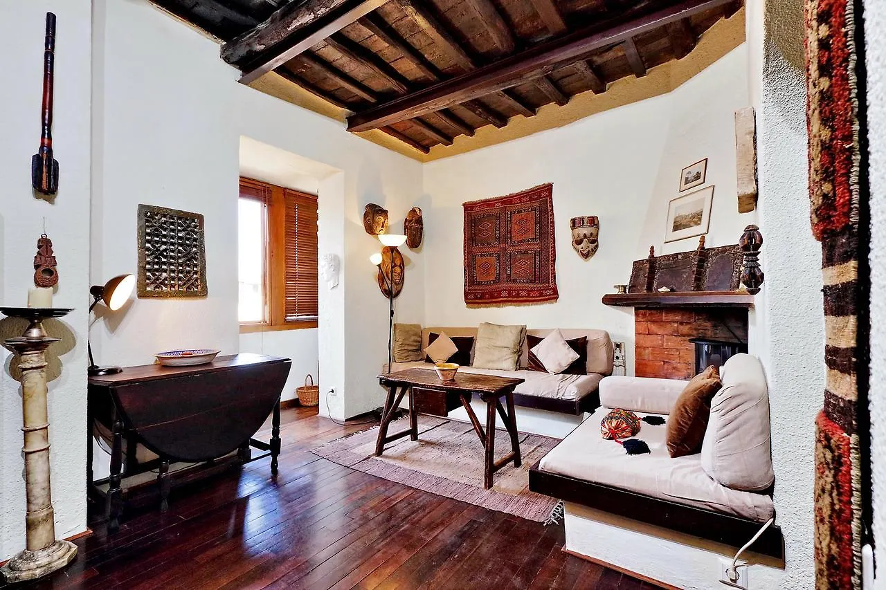 Vicolo Del Cinque Penthouse | Romeloft Apartment Italy