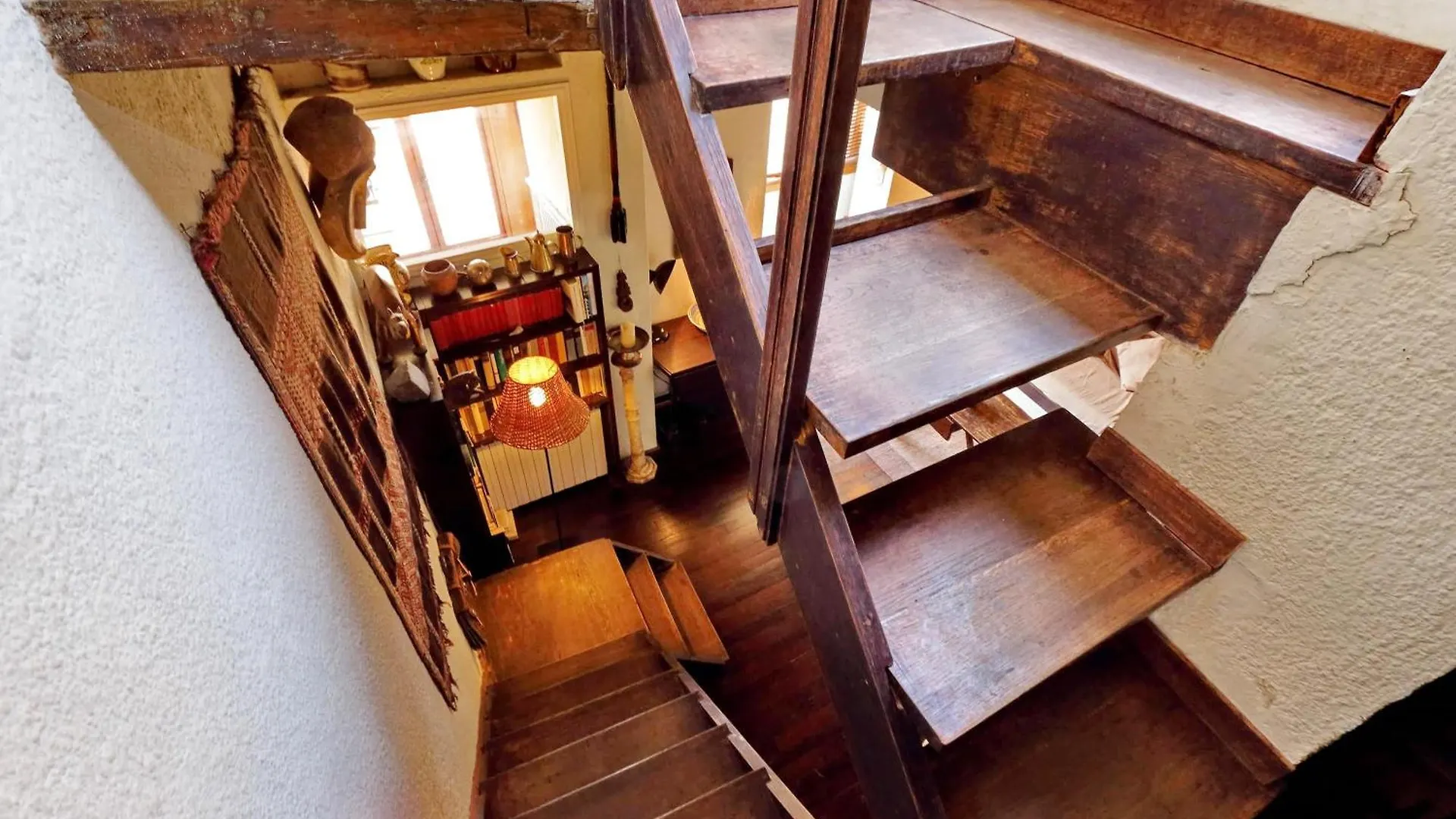 Vicolo Del Cinque Penthouse | Romeloft Apartment